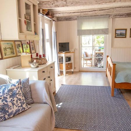 Uns Schuen Apartment Kroslin Bagian luar foto