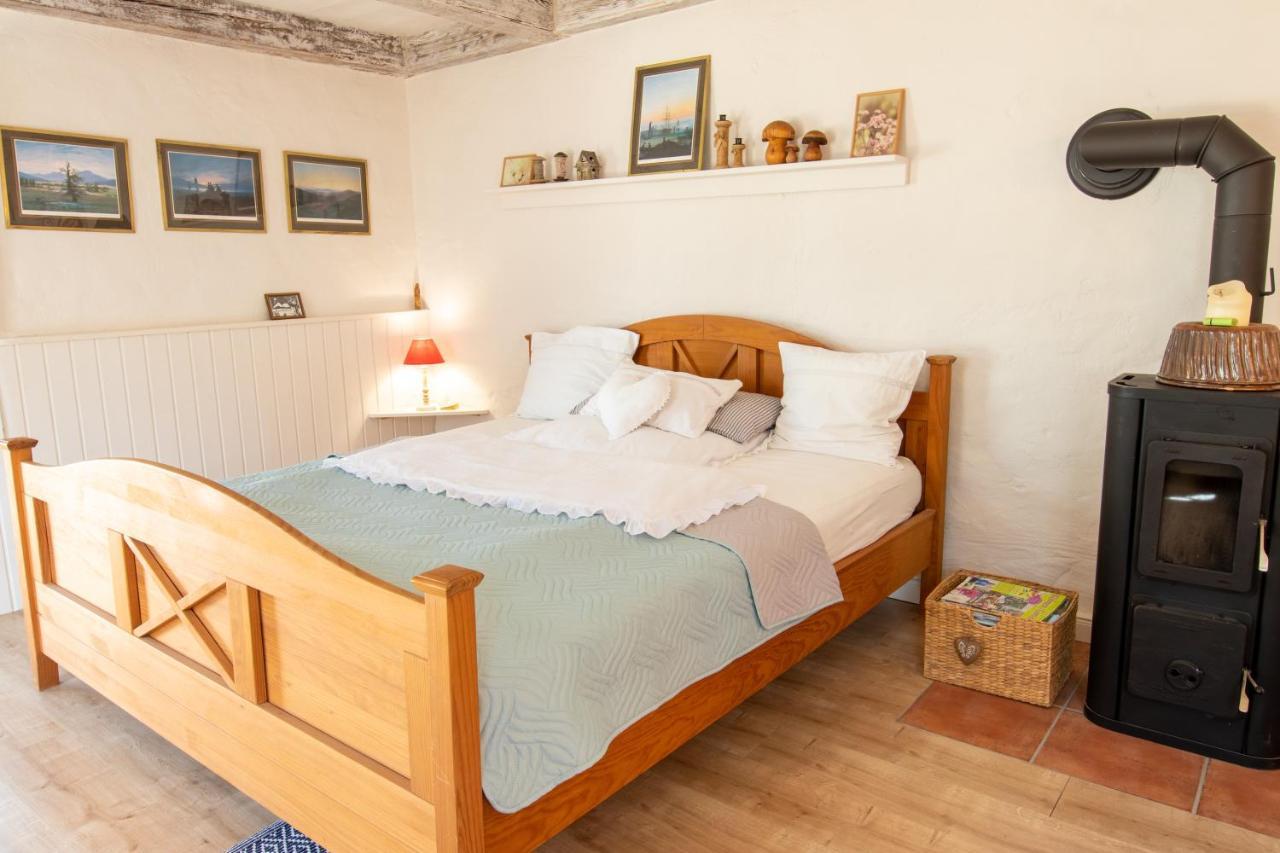 Uns Schuen Apartment Kroslin Bagian luar foto