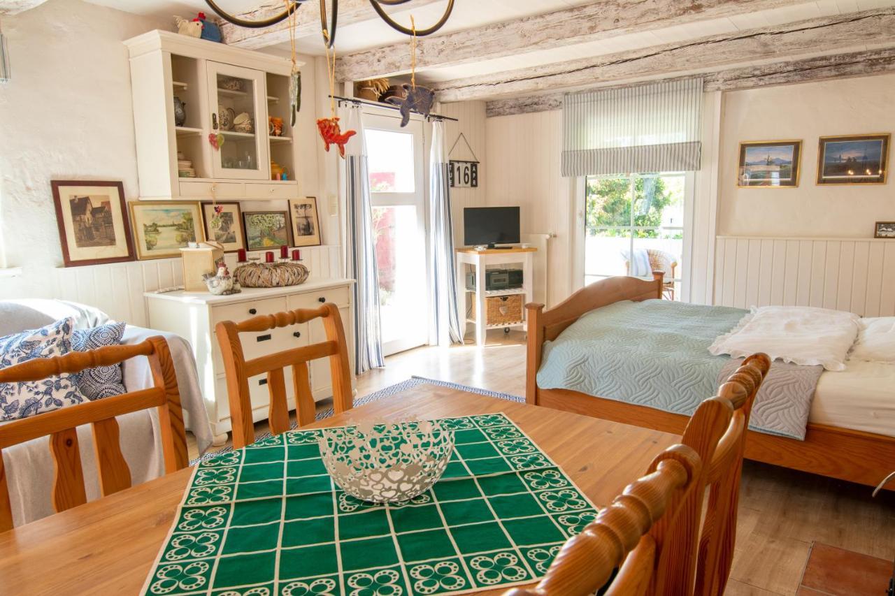 Uns Schuen Apartment Kroslin Bagian luar foto