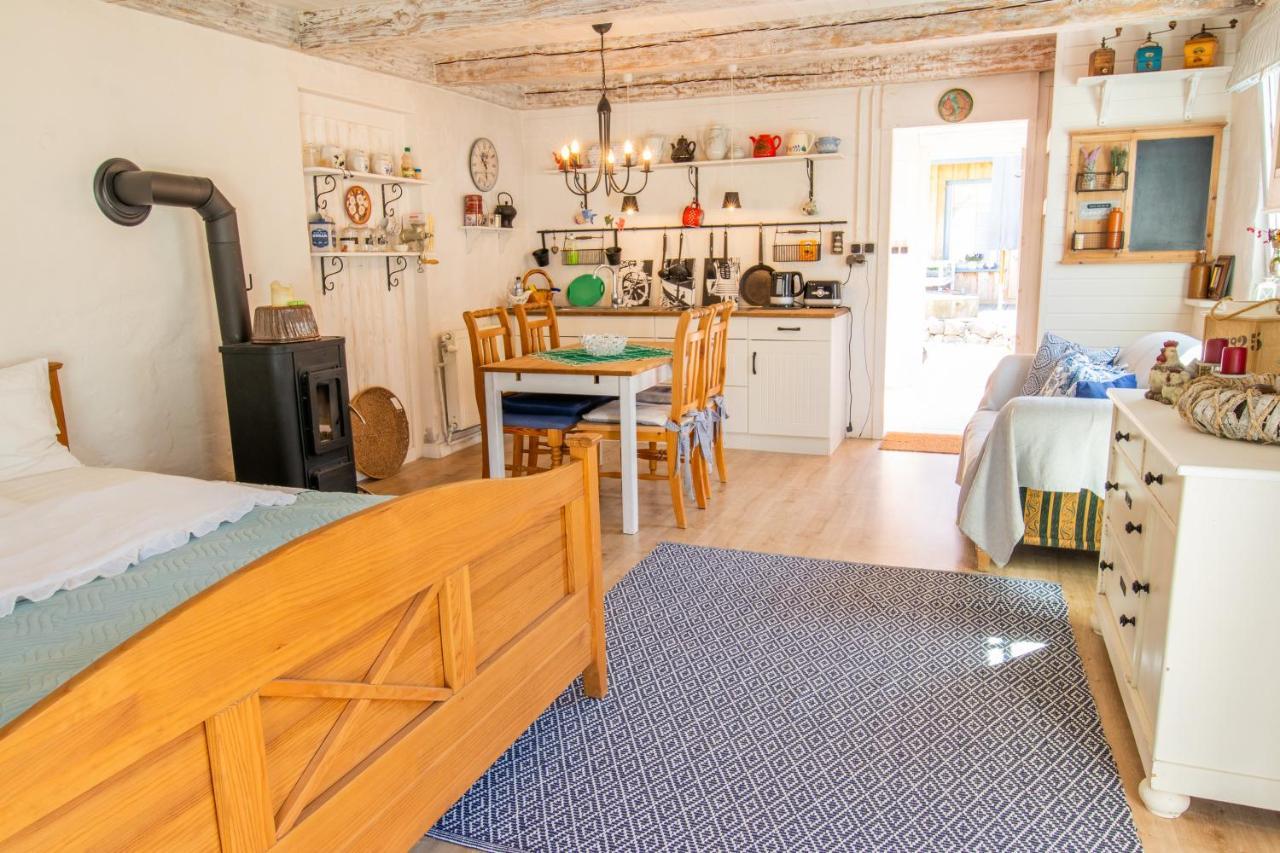 Uns Schuen Apartment Kroslin Bagian luar foto
