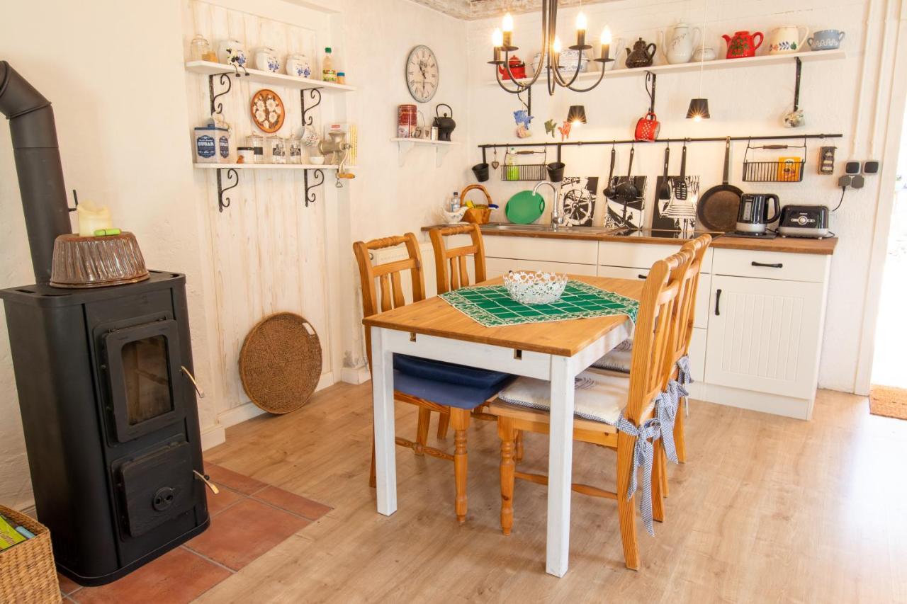 Uns Schuen Apartment Kroslin Bagian luar foto
